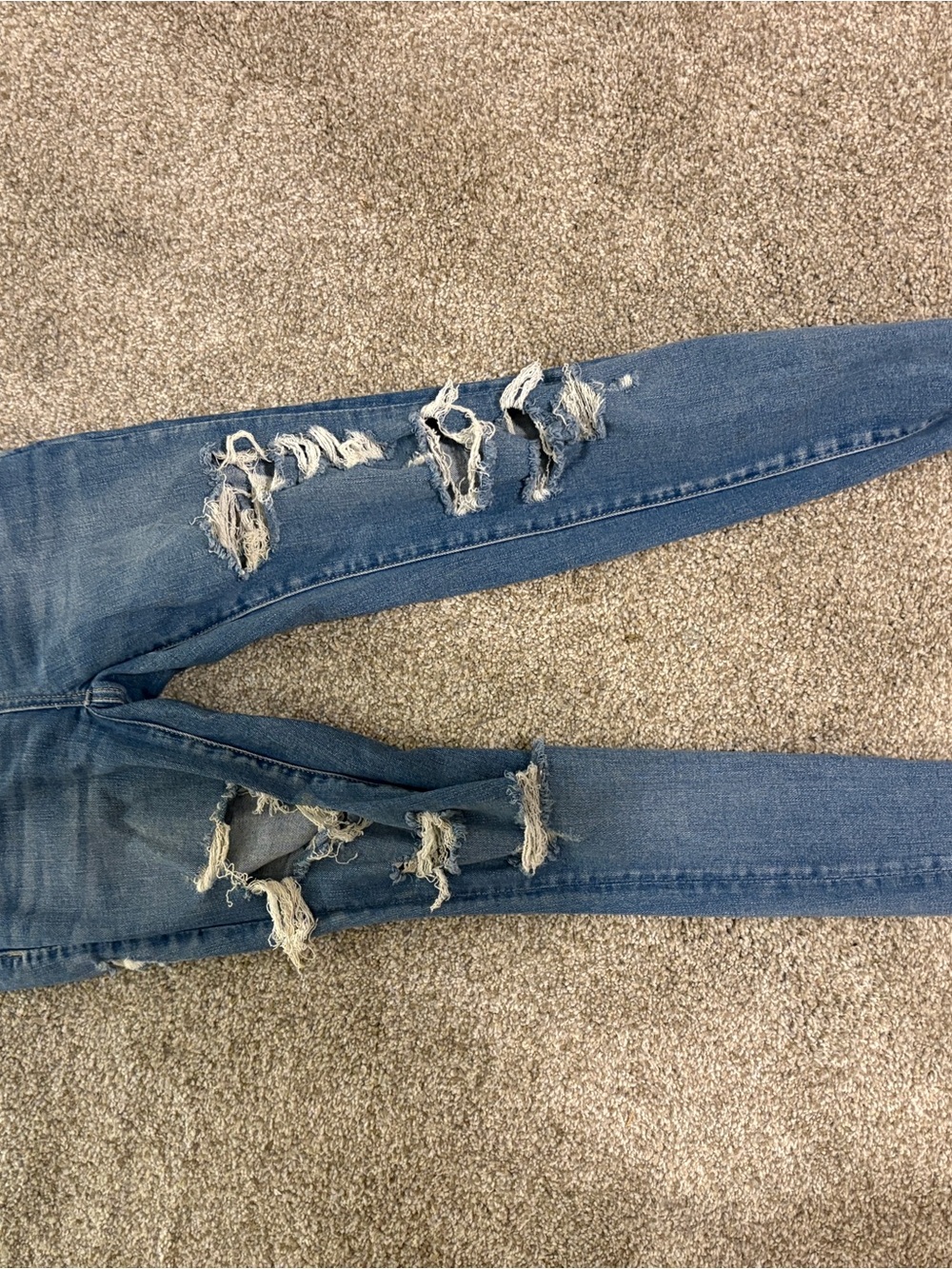 American Eagle Outfitters Women's Ripped Medium Blue Skinny Jeans